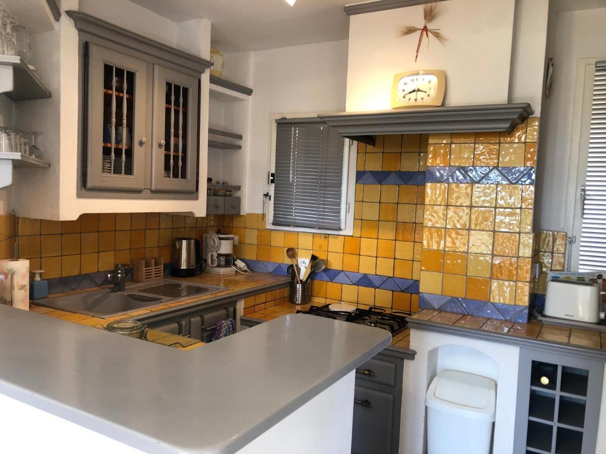 Appartement 60M2 - 2 Chambres A Une Minute Des Plages, Parking Prive Соссе-ле-Пен Экстерьер фото