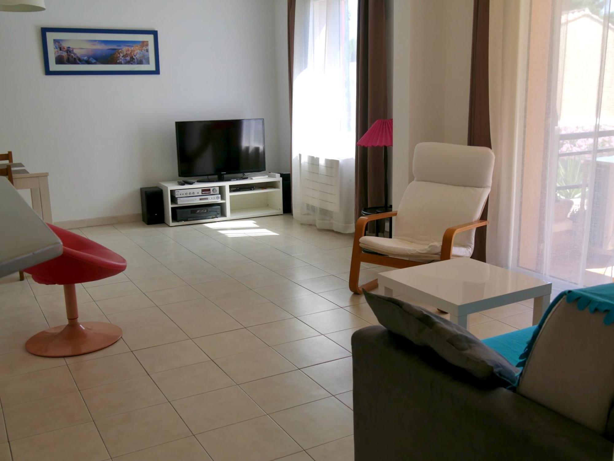 Appartement 60M2 - 2 Chambres A Une Minute Des Plages, Parking Prive Соссе-ле-Пен Экстерьер фото